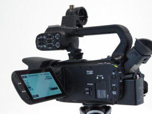 Canon XA20 Professional HD Camcorder + Expo-Advanced Accessories Kit