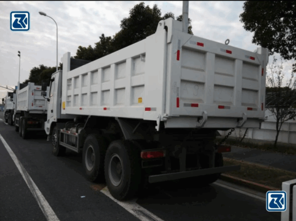 Sinotruk HOWO LHD/Rhd Original 6X4 10 Rodas 20-25 Cbm 30-35ton 336/371HP Caminhão Basculante Caminhão Tipper Dumper Camion para Construção Terraplenagem África - Imagem 6