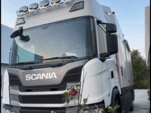 6X6 Caminhão Pesado Motorhome com Varanda Traseira e Expansão em Cada Lado