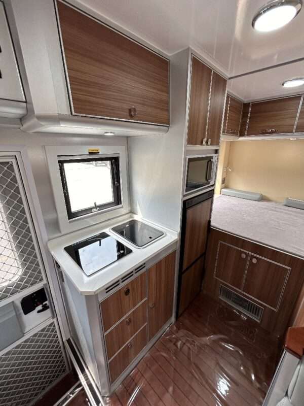 Caminhão de motorhome HOWO 4×2 - Imagem 7