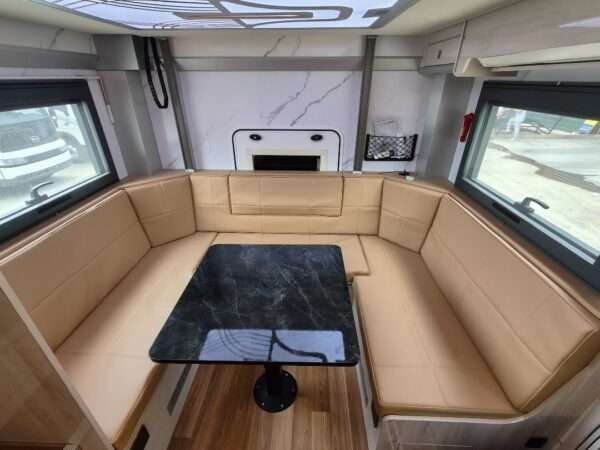 Caminhão de motorhome HOWO 4×2 - Imagem 15