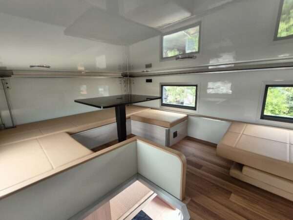Caminhão de motorhome HOWO 4×2 - Imagem 21