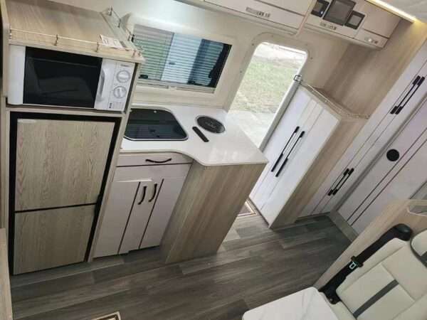 Caminhão de motorhome HOWO 4×2 - Imagem 12
