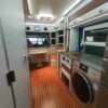 4X4 caminhão pesado off-road HOWO Man design de luxo RV motorhome com tenda elevável - Imagem 10